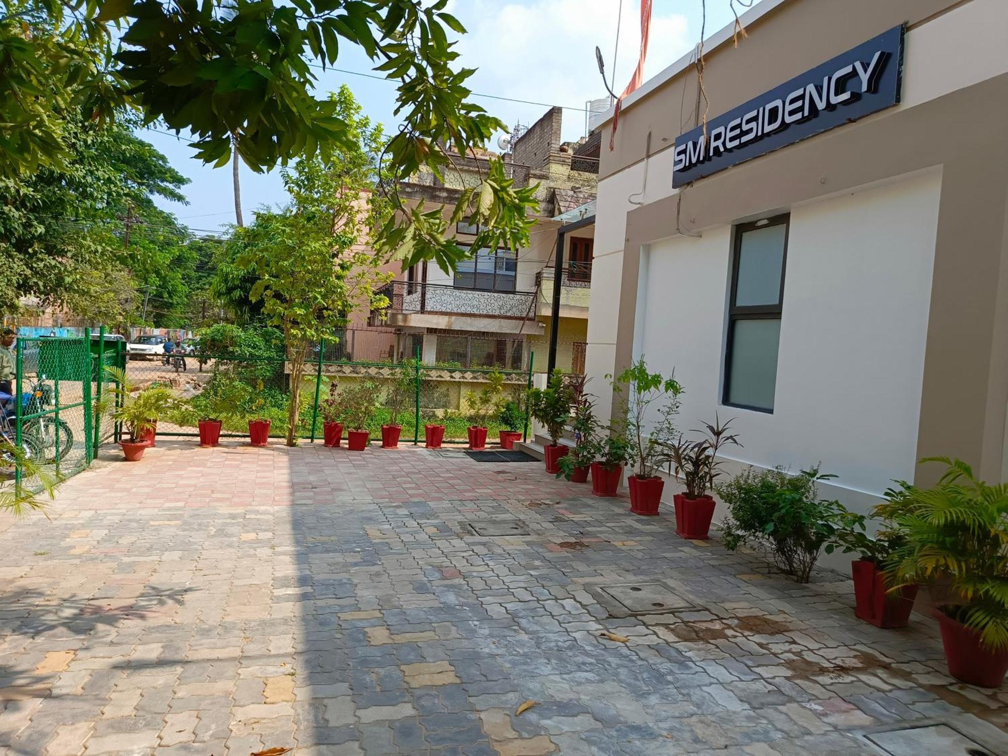 Sm Residency Hotell Bhubaneswar Eksteriør bilde