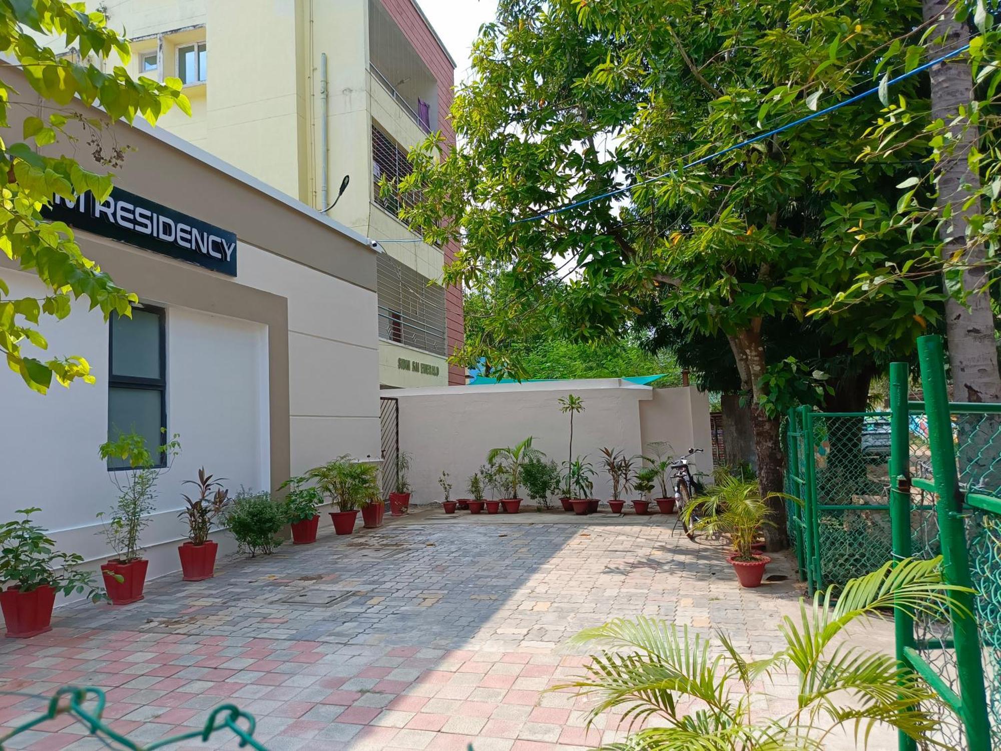 Sm Residency Hotell Bhubaneswar Eksteriør bilde